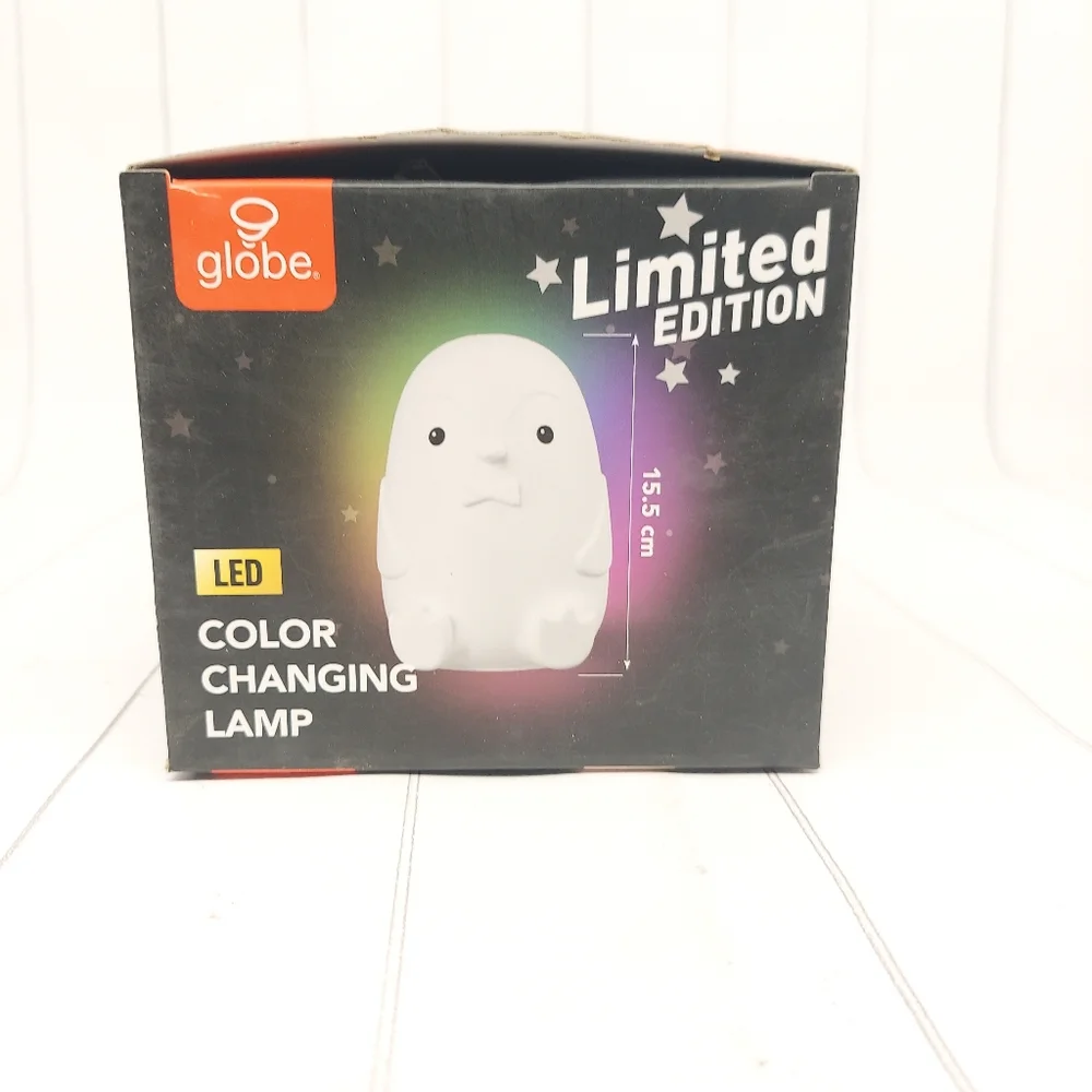 Globe LED Color Changing Lamp Peppy The Penguin